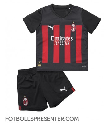 AC Milan Hemmatröja Barn 2022-23 Kortärmad (+ korta byxor)